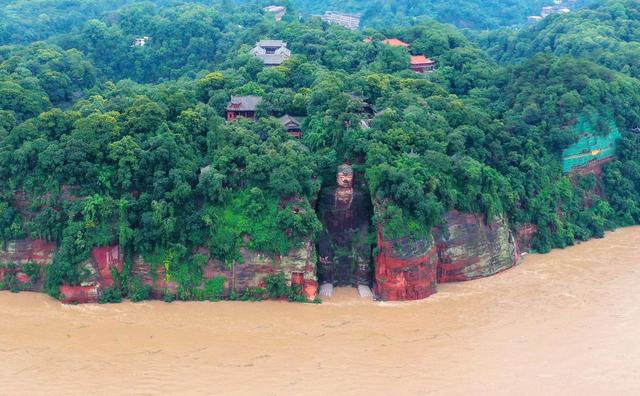 乐山大佛在哪个省，乐山大佛在哪里（四川乐山大佛70年来首次被洪水淹至脚趾）