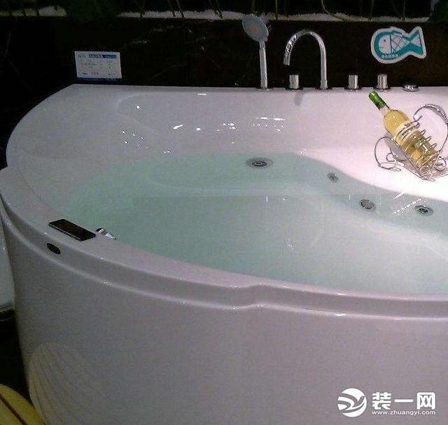 浴缸尺寸规格图片，各种浴缸的尺寸要求（掌握选购技巧多种浴缸样式任您选）