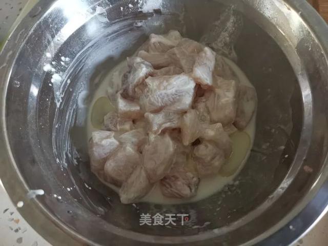东北溜肉段的做法，东北溜肉段最正宗的做法（东北溜肉段：焦脆鲜香）