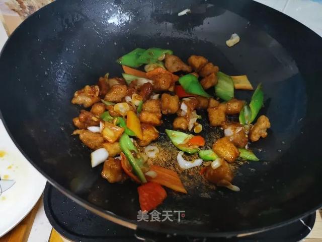 东北溜肉段的做法，东北溜肉段最正宗的做法（东北溜肉段：焦脆鲜香）