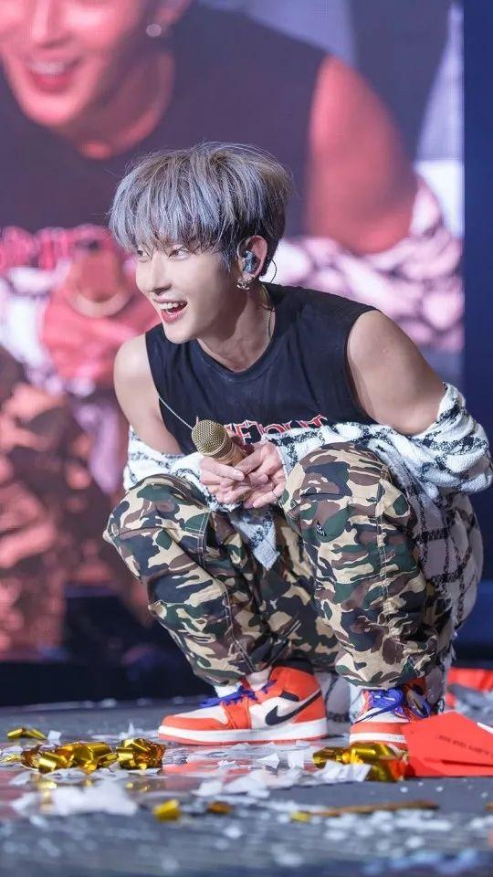 李准基综艺，调教教室丨你真的不考虑李准基这种狐狸犬系男吗