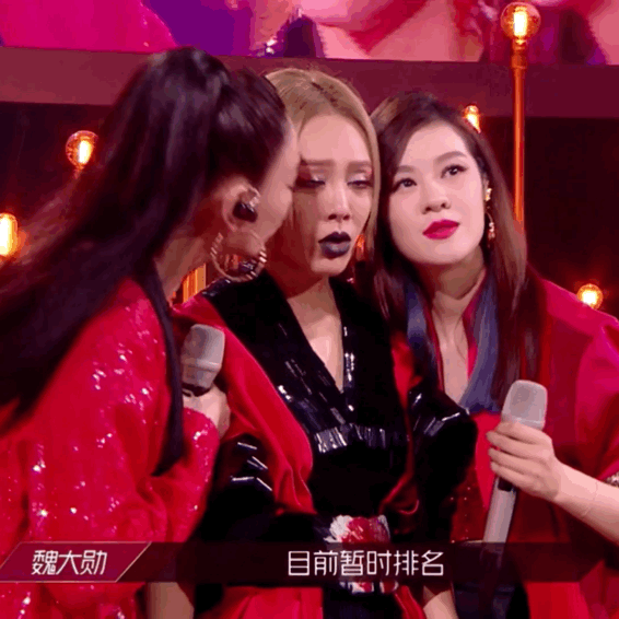 口红雨衣的工作原理是什么呢，什么是口红雨衣（你要的黑唇定妆在这呀）