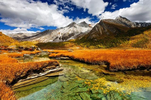 深邃是对你隐藏的爱意，深邃是对你隐藏的爱意嘛（这14处爱情见证地图片）