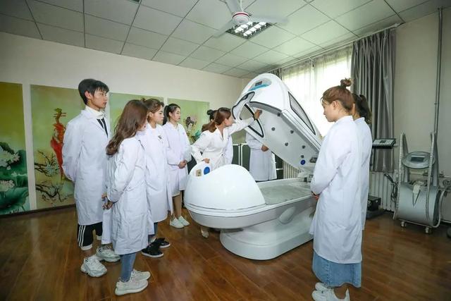 西安海棠学院怎么样，西安海棠职业学院怎么样（欢迎报考国家医学类综合类统招高校—西安海棠职业学院）