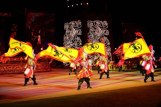 张国臂掖是什么意思，张国臂掖是成语吗（感受大汉王朝“张国臂掖）