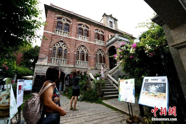 鼓浪屿在哪里个城市，鼓浪屿在哪里个城市哪个区（“音乐之岛”又闻琴响“世界遗产”重拾非遗）