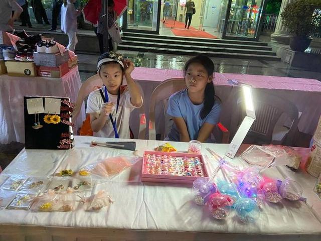 杭州哪里可以摆地摊，哪里可以摆摊（杭州文三街有了个别致的夜市）