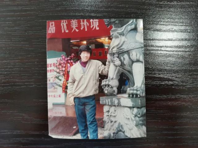 床板断了怎么修补，出租屋床板断了怎么办（杭州警方找到一张碎掉的木床）