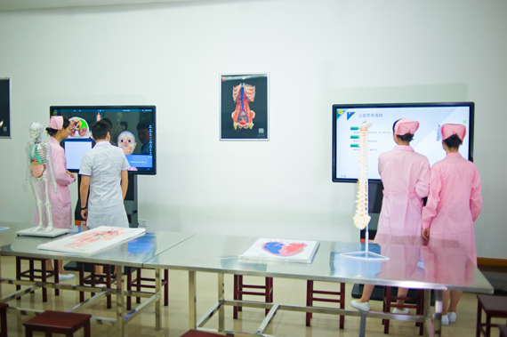 重庆青年职业技术学院官网，重庆青年职业技术学院好不好（关注“产教融合”下的重庆高职城）