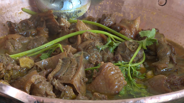 旱鸭怎么做好吃，旱鸭怎么做才好吃（吃在砚山——馋人的干锅鸭）