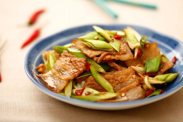 回锅肉的做法大全，好吃，好久不见，回锅肉（正宗小炒肉的做法）