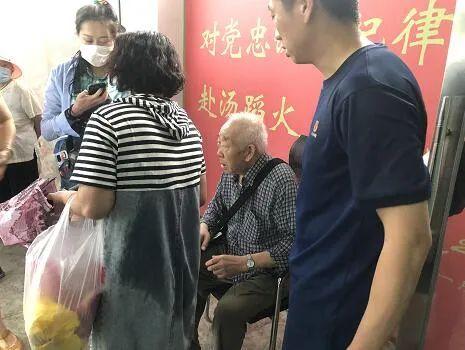 桃园传得黄金棍下一句是什么，桃园传得黄金棍下一句是什么意思（姑娘被男友用私密视频勒索、逼她KTV陪酒）