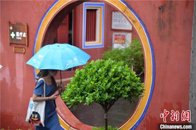 孔庙在哪里，孔庙在哪里哪个省（一座不开大门的孔庙）