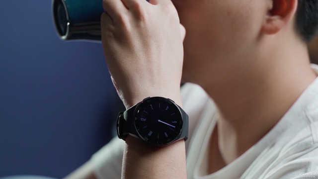 苹果手表长期不充电开不了机，苹果手表Apple（华为表对决苹果表，谁是未来）