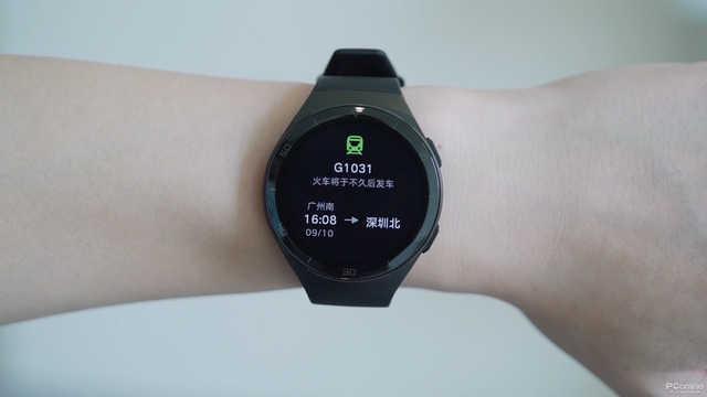 苹果手表长期不充电开不了机，苹果手表Apple（华为表对决苹果表，谁是未来）