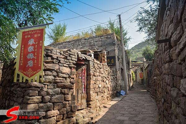 碛口古镇的历史文化，碛口古镇：九曲黄河第一镇