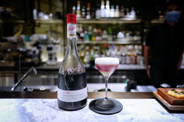 广州一个人去哪里玩酒吧比较好，广州年轻人去的酒吧（广州新酒吧喝一喝吧）