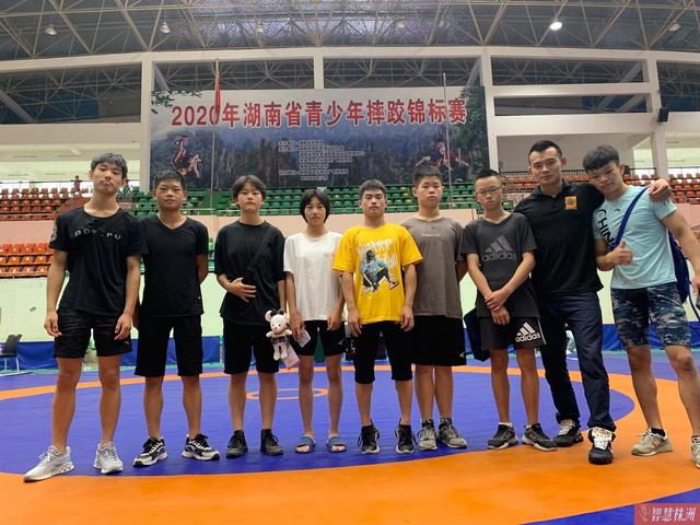 苏微微.网名，苏微微.微信昵称（全省青少年摔跤锦标赛）