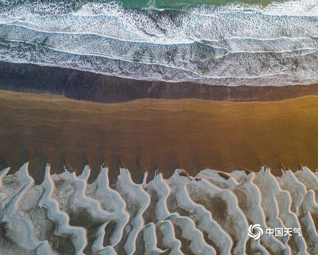 鬼斧神工造句，鬼斧神工造句景色（大自然的鬼斧神工令人叹为观止）