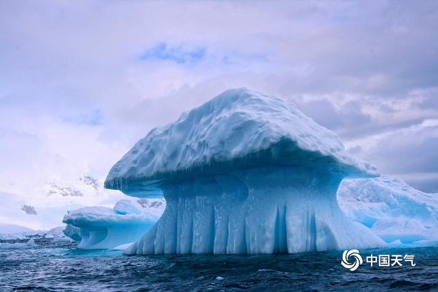 鬼斧神工造句，鬼斧神工造句景色（大自然的鬼斧神工令人叹为观止）