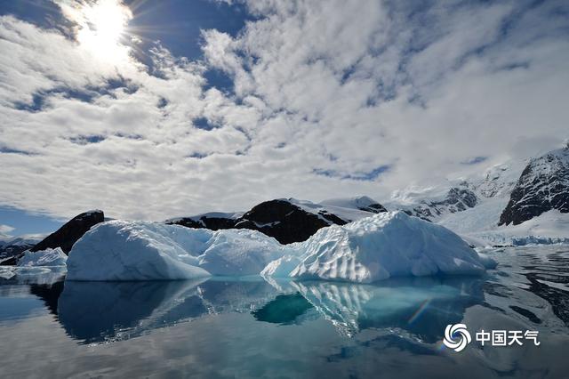 鬼斧神工造句，鬼斧神工造句景色（大自然的鬼斧神工令人叹为观止）