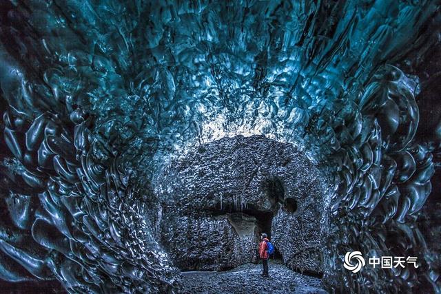 鬼斧神工造句，鬼斧神工造句景色（大自然的鬼斧神工令人叹为观止）