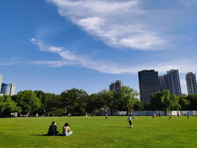 上海的中山公园在哪里，上海中山公园在什么地方（中山公园的百年故事......）