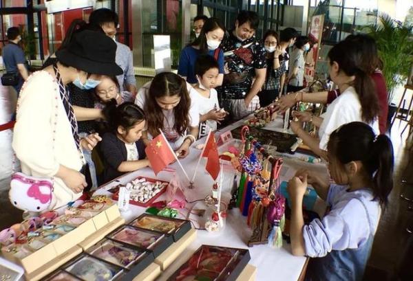 艺术活动有哪些，初中艺术活动包括哪些内容（艺术体验活动异彩纷呈）