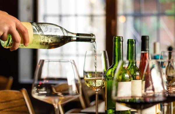 高铁能带500ml爽肤水吗，高铁能带多少毫升的化妆品水乳（大闸蟹、白酒能带上高铁吗）