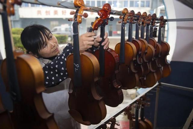 收缩毛孔六板斧，收缩毛孔六板斧一个月见效美容（为什么中国制造“可以被模仿）