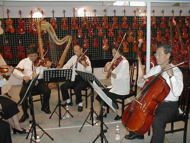 收缩毛孔六板斧，收缩毛孔六板斧一个月见效美容（为什么中国制造“可以被模仿）