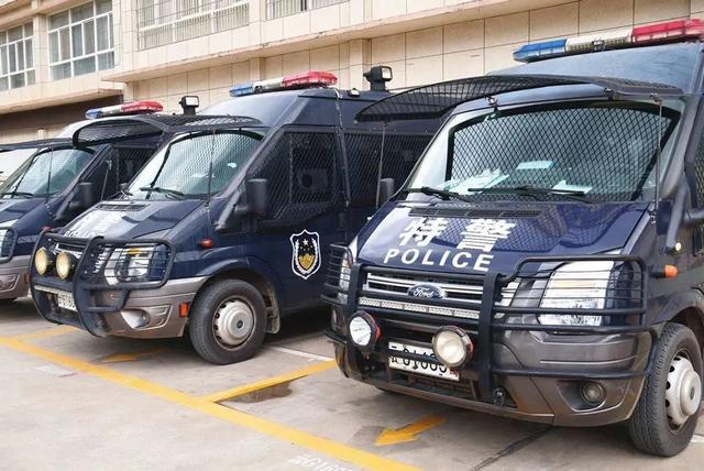 警察蜀黍怎么读，警察为什么叫蜀黍（你知道他是哪种蜀黍吗）