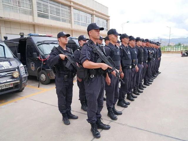 警察蜀黍怎么读，警察为什么叫蜀黍（你知道他是哪种蜀黍吗）