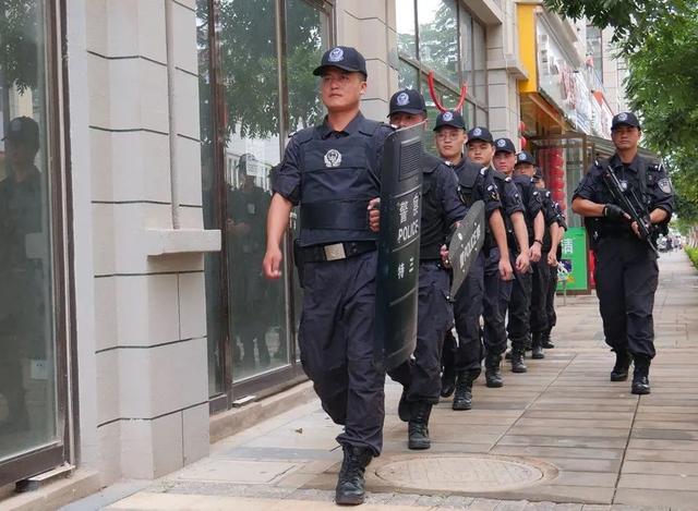 警察蜀黍怎么读，警察为什么叫蜀黍（你知道他是哪种蜀黍吗）