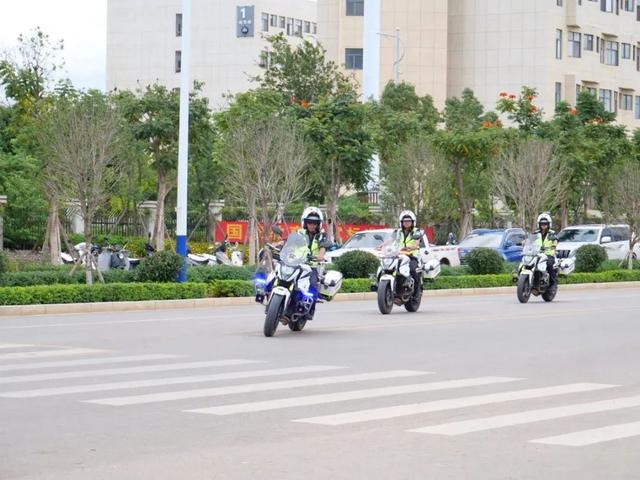 警察蜀黍怎么读，警察为什么叫蜀黍（你知道他是哪种蜀黍吗）