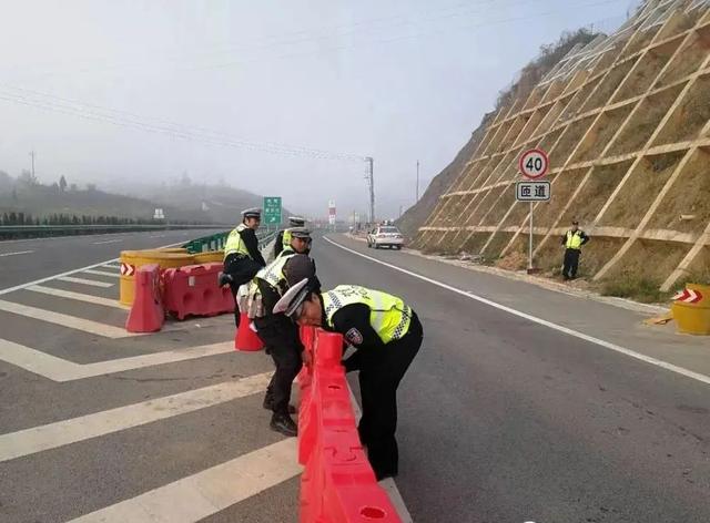 警察蜀黍怎么读，警察为什么叫蜀黍（你知道他是哪种蜀黍吗）