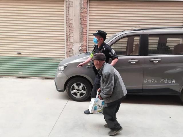 警察蜀黍怎么读，警察为什么叫蜀黍（你知道他是哪种蜀黍吗）