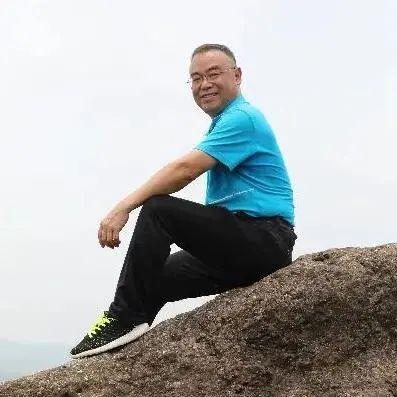 青青园中青青朝露待日晞晞网名，青青园中青青朝露待日晞晞微信昵称（悦读隆昌 ， 出水芙蓉旗韵秀）