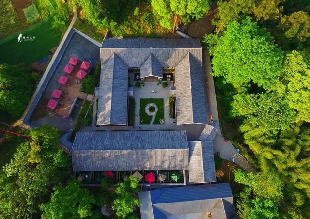 禾加一笔是什么字，禾字加一笔是什么字（乡村变美、群众变富...看）