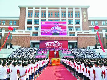 霍邱县第一中学(霍邱一中教师名单)