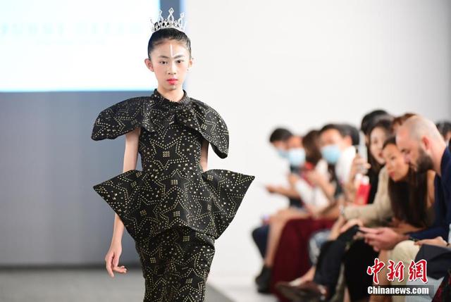 深圳时装周上演童装秀，春季童装秀（深圳时装周童装礼服专场发布）