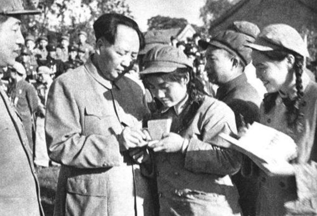战地黄花分外香，战地黄花分外香是什么意思（——抗美援朝战场上的战地文艺）