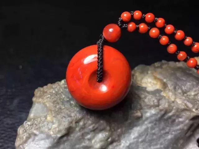 凉山南红特点是什么，南红的颜色如此繁多，你认全了