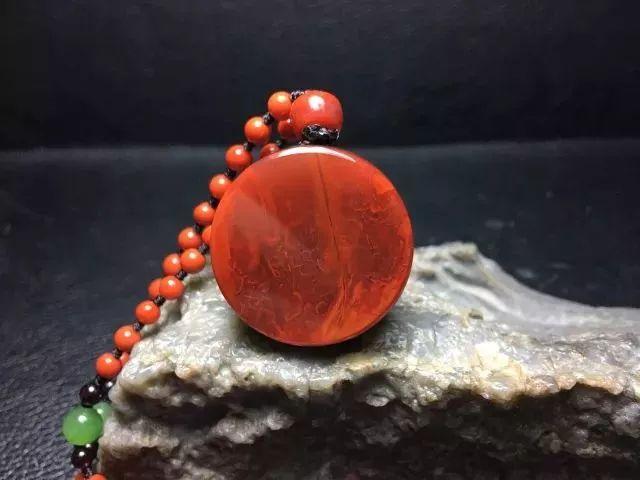 凉山南红特点是什么，南红的颜色如此繁多，你认全了