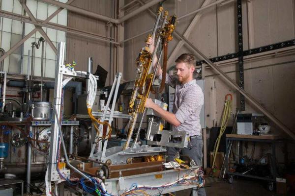 kg/m3是什么单位（NASA科学家证实月球上有水）