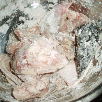 红烧鱼头的做法，红烧鱼头的做法 最正宗的做法窍门（#下饭红烧菜#红烧鱼头）
