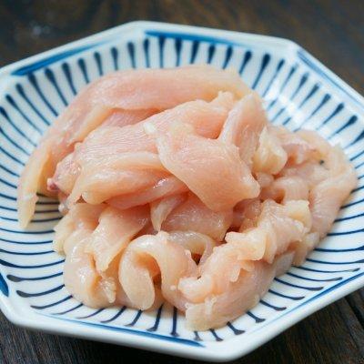 水煮鸡胸肉的做法，水煮鸡胸肉的做法猫（尝尝这道#下饭红烧菜#水煮鸡片）