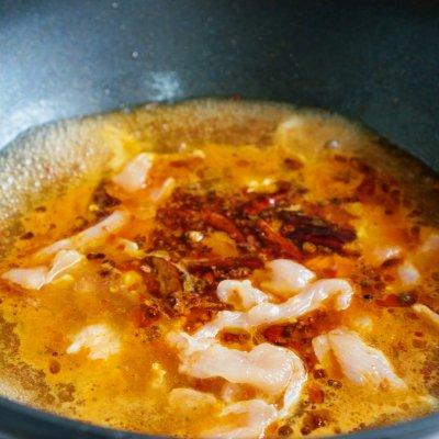 水煮鸡胸肉的做法，水煮鸡胸肉的做法猫（尝尝这道#下饭红烧菜#水煮鸡片）