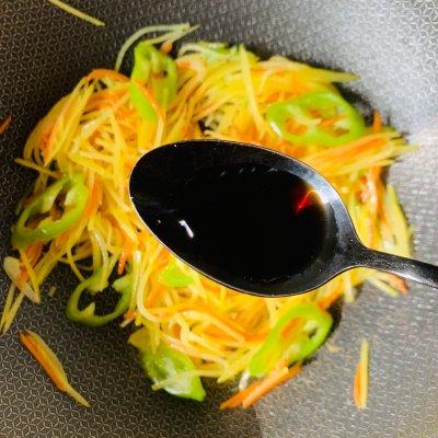 土豆丝怎么炒好吃，土豆丝怎么炒好吃家常做法（#下饭红烧菜#土豆丝这么炒）