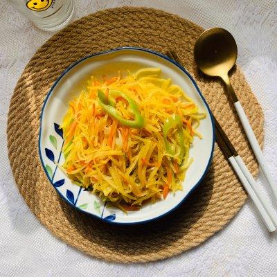 土豆丝怎么炒好吃，土豆丝怎么炒好吃家常做法（#下饭红烧菜#土豆丝这么炒）